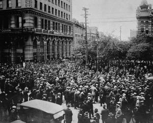 Crowd outside old city hall in 1919 Crowd gathered outside old City Hall during the Winnipeg General Strike, June 21, 1919